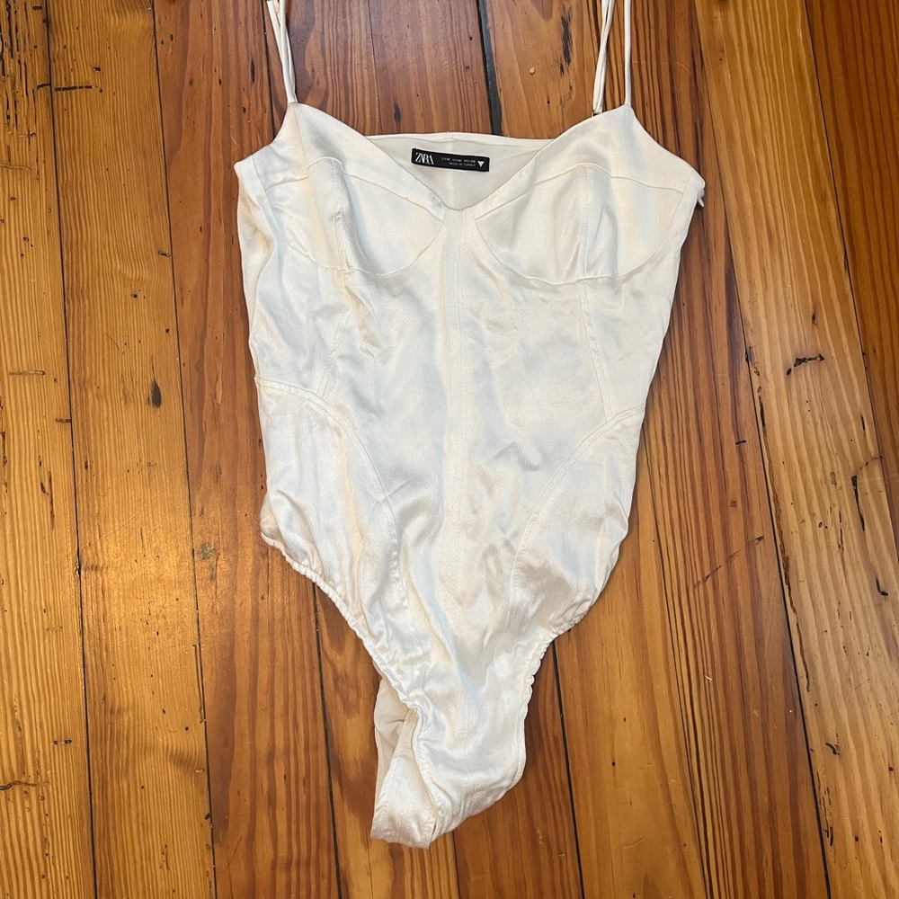 White silk Zara bodysuit *never worn*